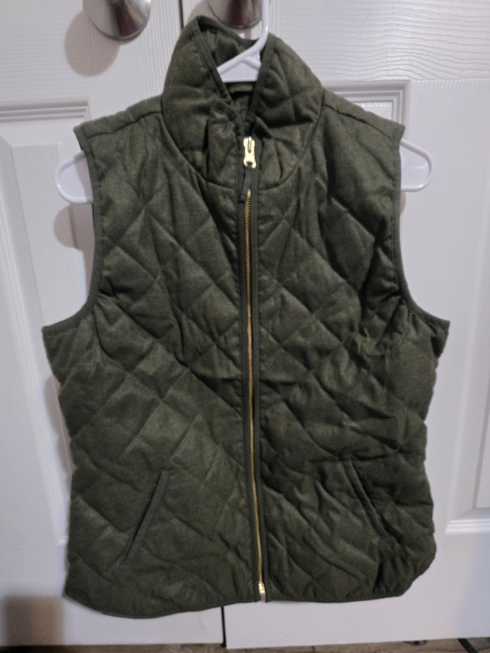Old Navy Quilted Vest in Olive